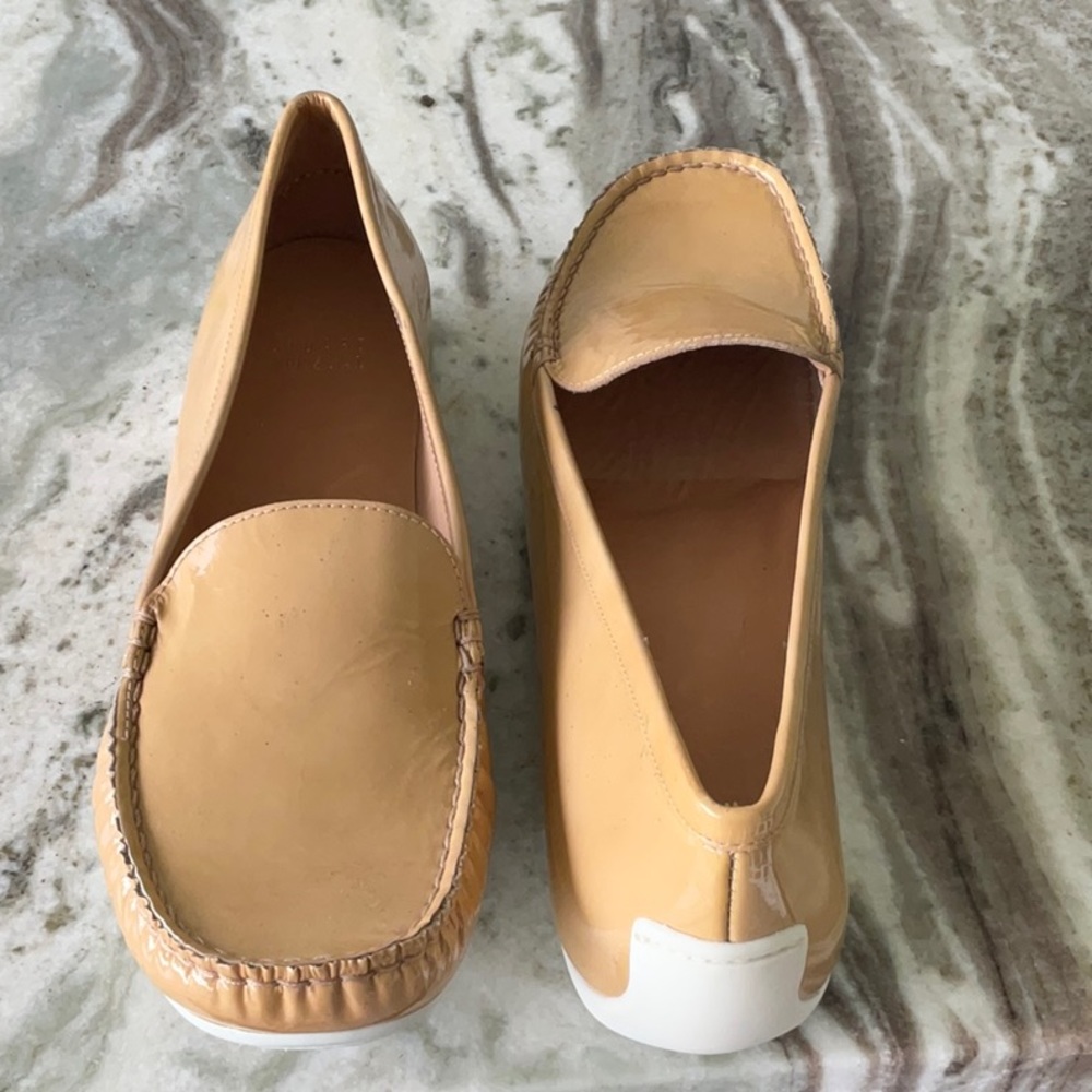 NWOB Stuart Weizmann Patent Leather Driving flat